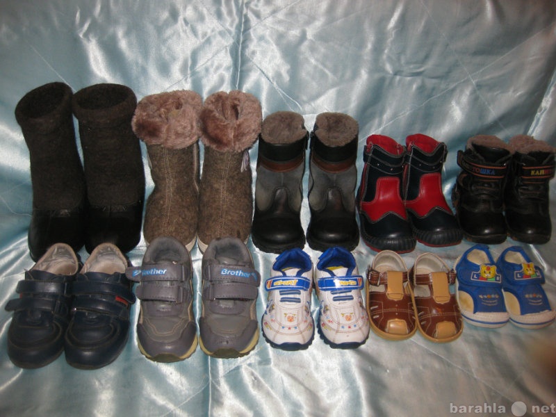 Продам: Детская одежда и обувь для мальчика