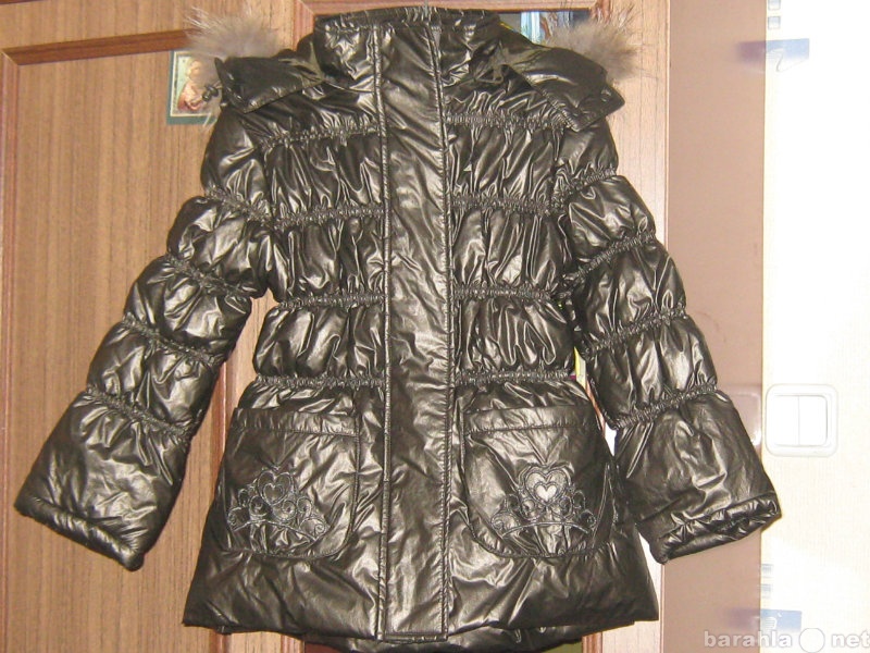 Продам: Куртку утепленную новую