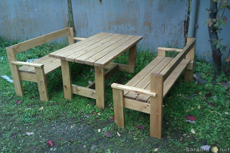 Продам: Садовая мебель: стол и две скамейки