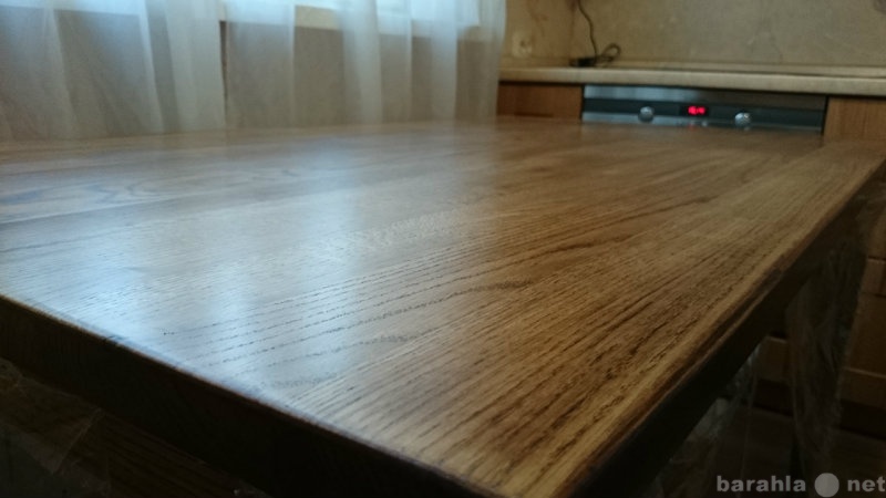 Продам: Кухонный (большой) стол из массива дуба