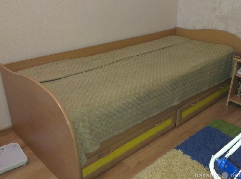 Продам: Кровать однаспальная с ящиками