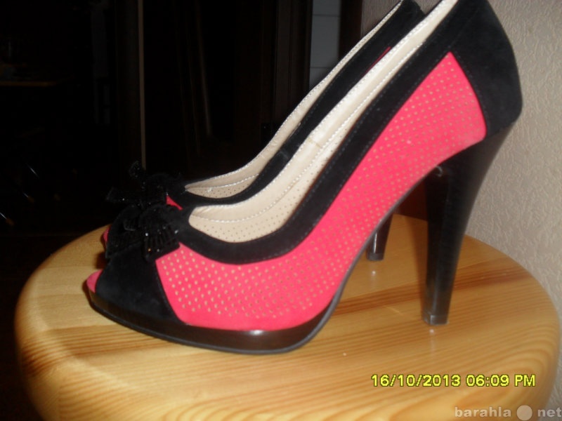 Продам: женские туфли ,на 38-38,5 размер