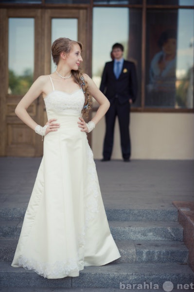 Продам: Свадебное платье,размер 44-46