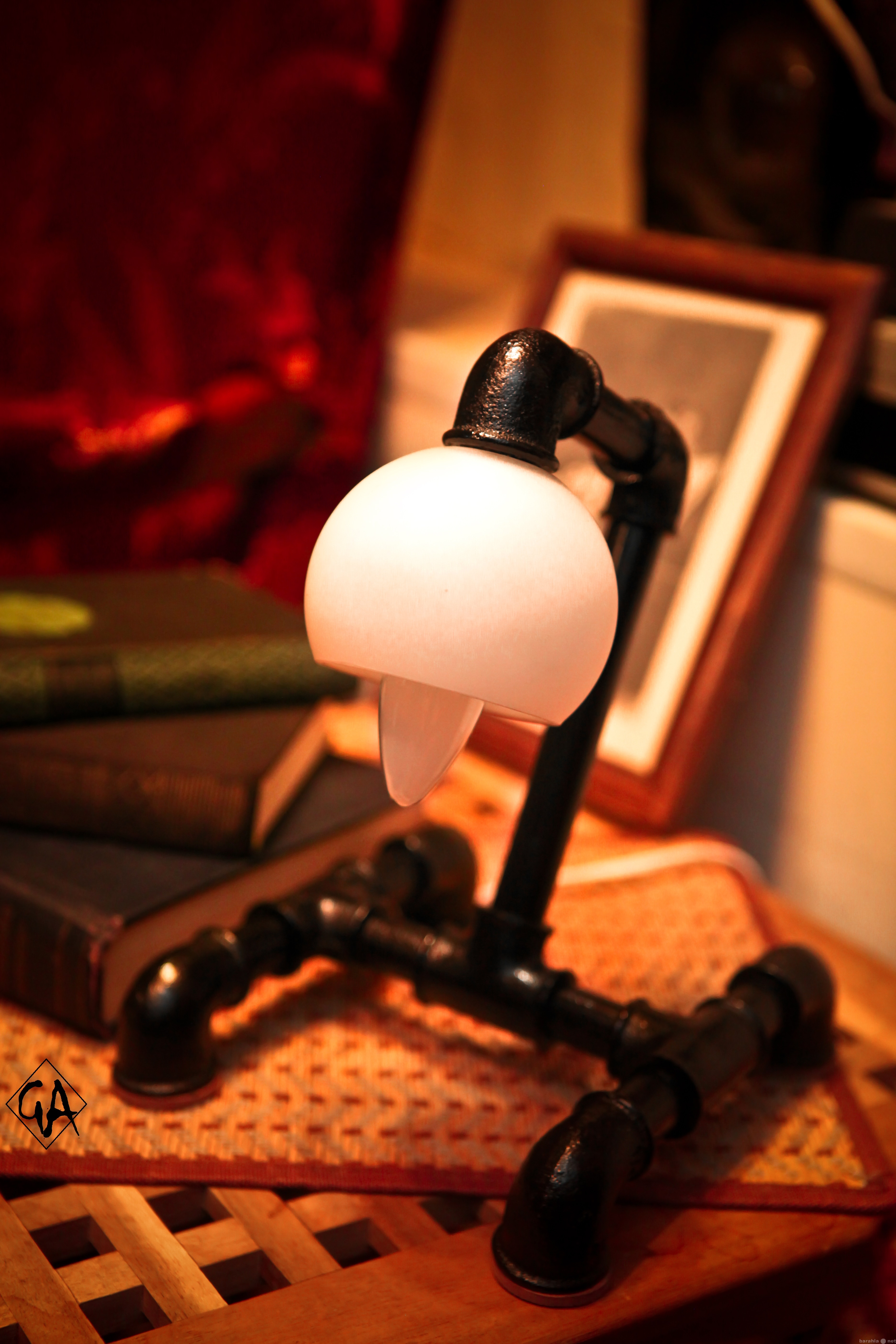 Продам: Настольная лампа ручной работы