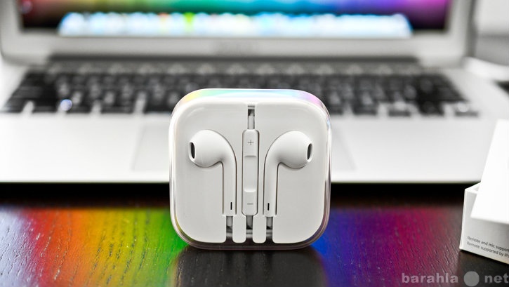 Продам: Наушники Apple EarPods с микрофоном