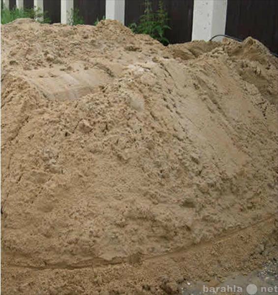Продам: Песок речной валом и в мешках.