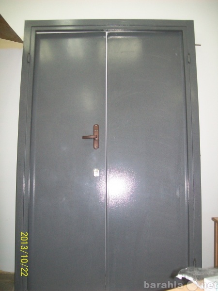 Продам: дверь металлическая,сейфового типа