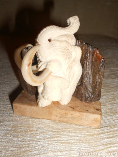 Продам: Статуэтка из кости мамонта