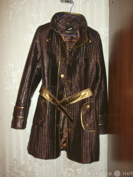 Продам: Итальянское утепленное пальто