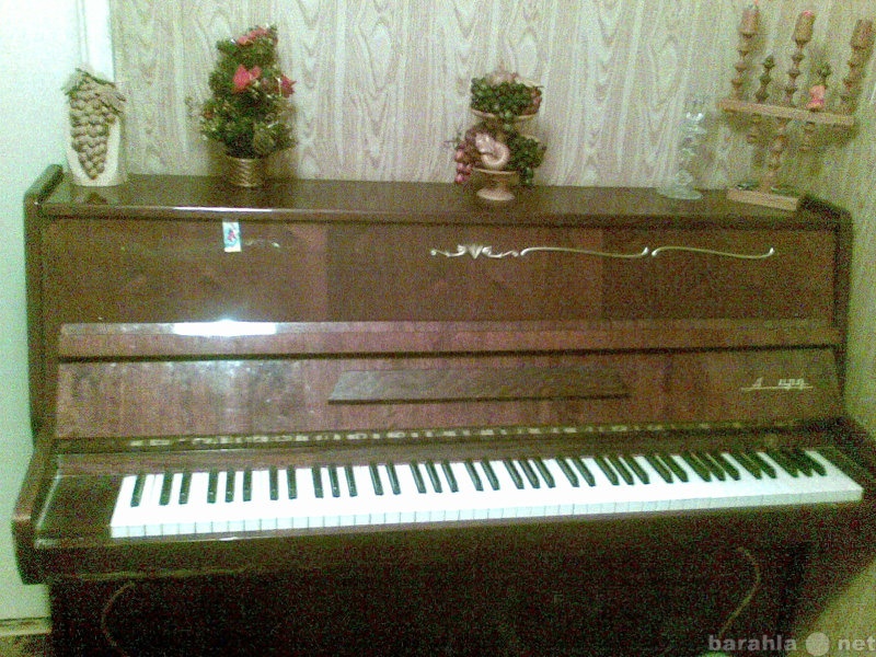 Отдам даром: пианино
