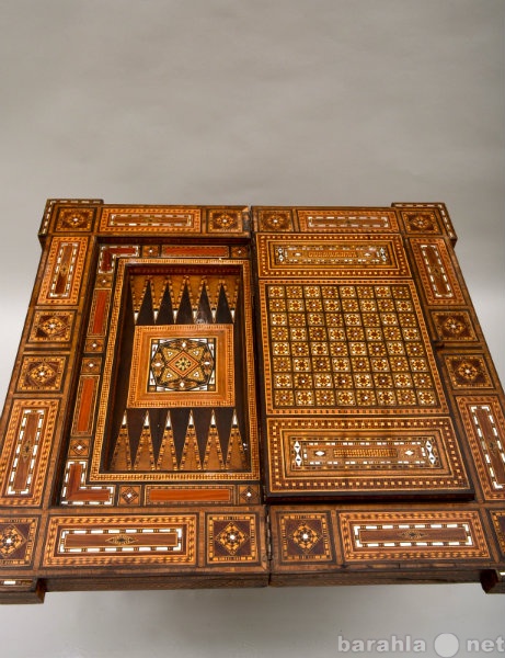 Продам: Игральный столик ( Лот MH 1466 )
