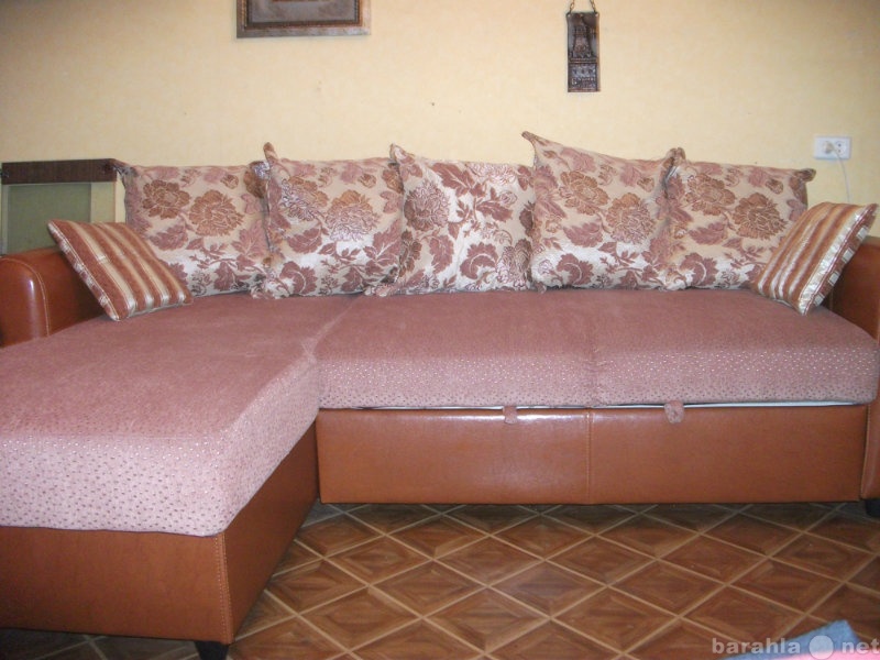 Продам: Угловой диван.