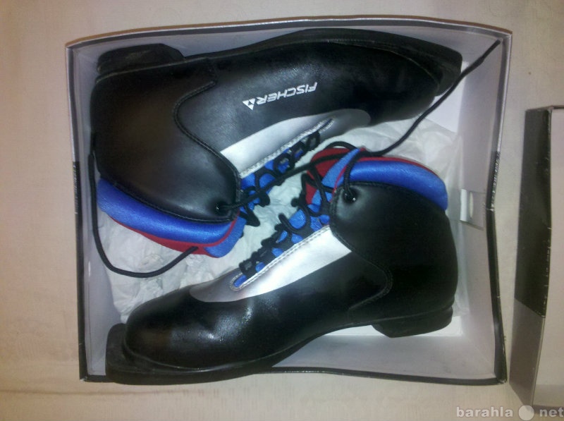 Продам: лыжные ботинки Fisher (43 - 45 размер)