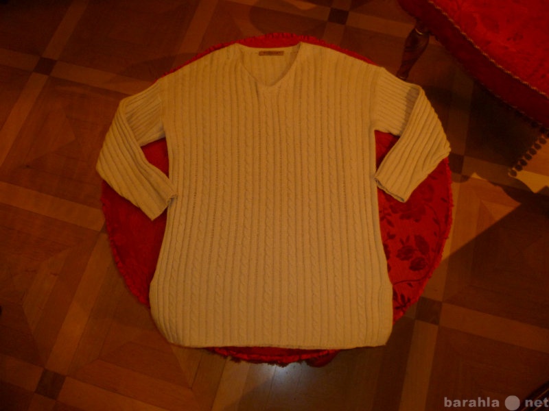 Продам: Женский пуловер