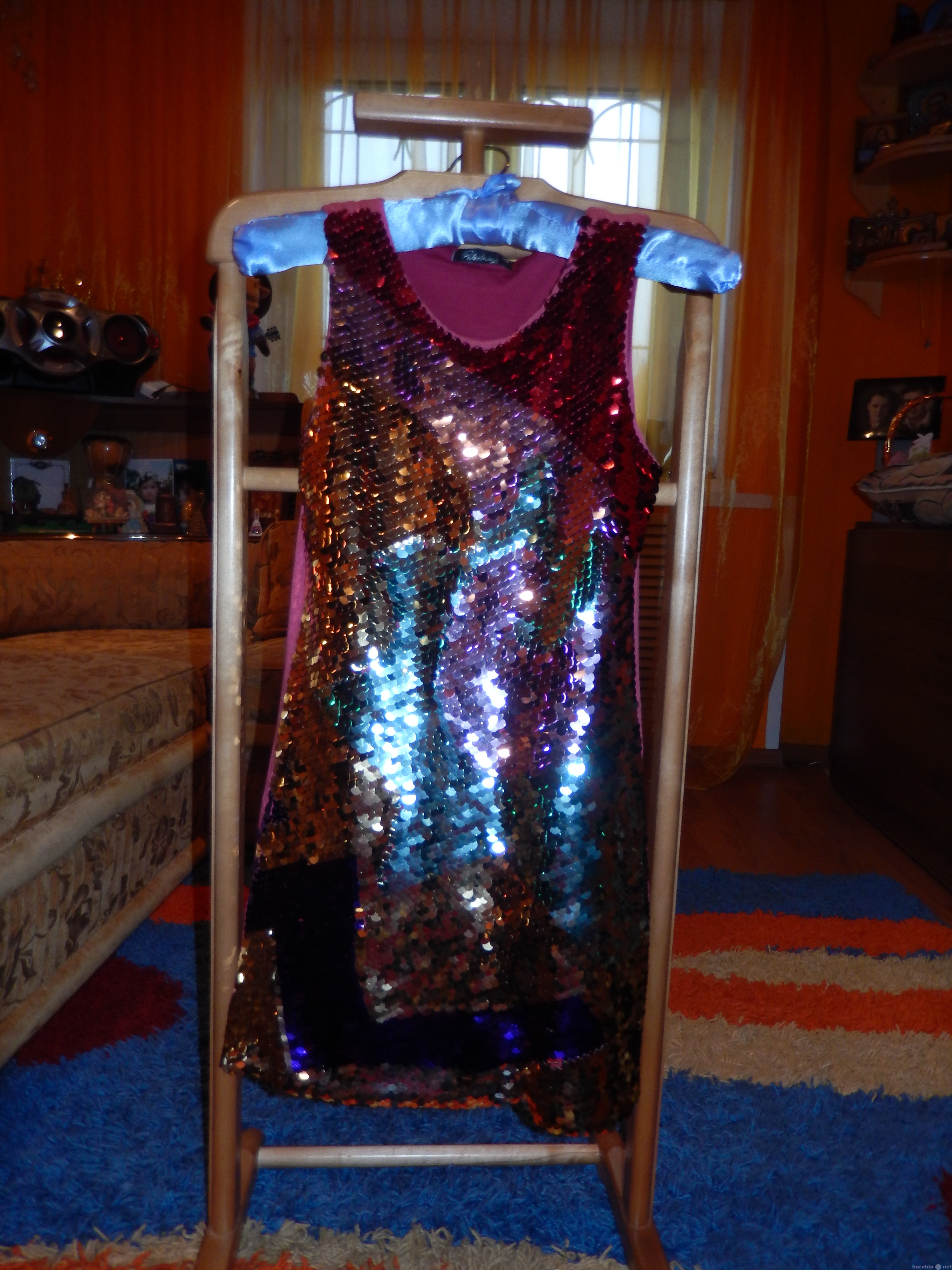 Продам: Платье рост 146