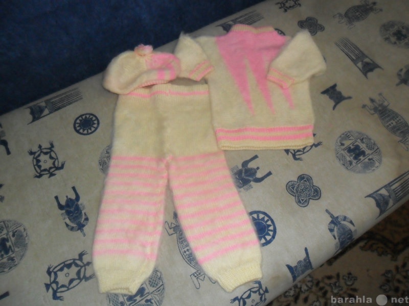 Продам: Детский костюмчик с береткой от 1 года