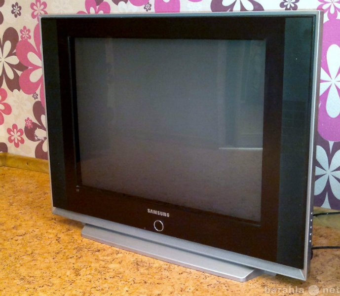 Телевизор недорого киров. Телевизор за 1000. Телевизор за 500 рублей. Продается телевизор. Телевизор до 6000 рублей.