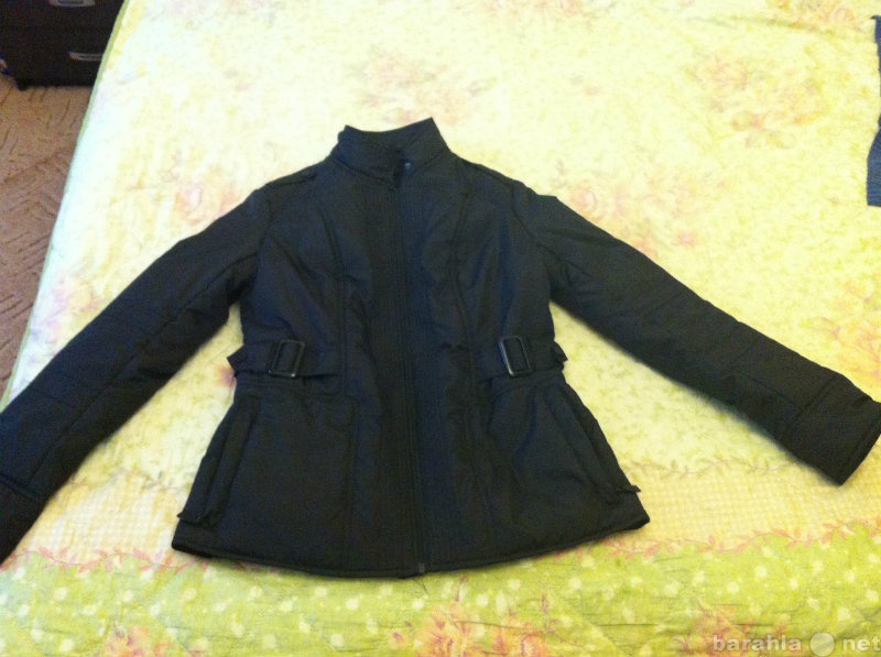Продам: женская осенняя куртка