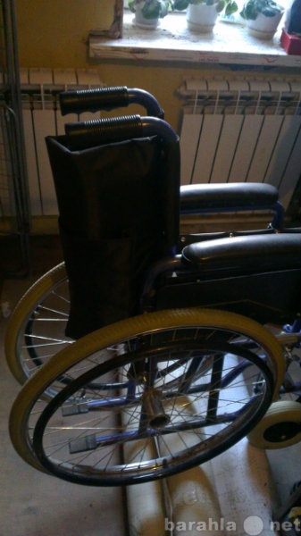 Продам: инвалидную коляску