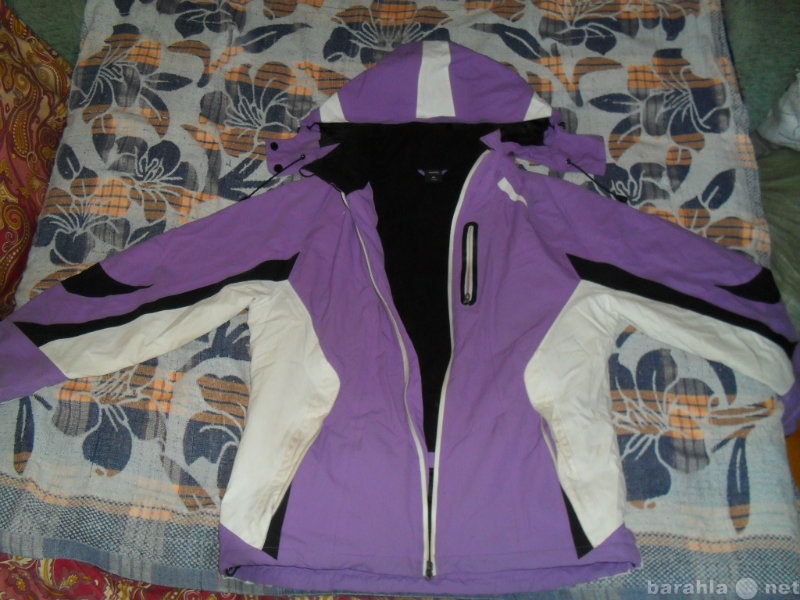 Продам: Две женские горнолыжные куртки