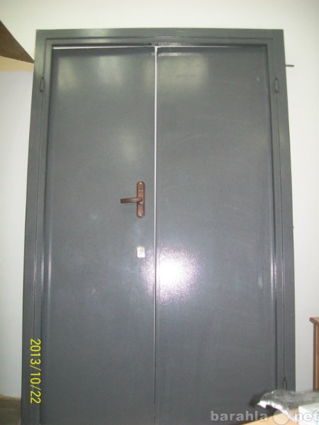 Продам: дверь металлическая,сейфового типа