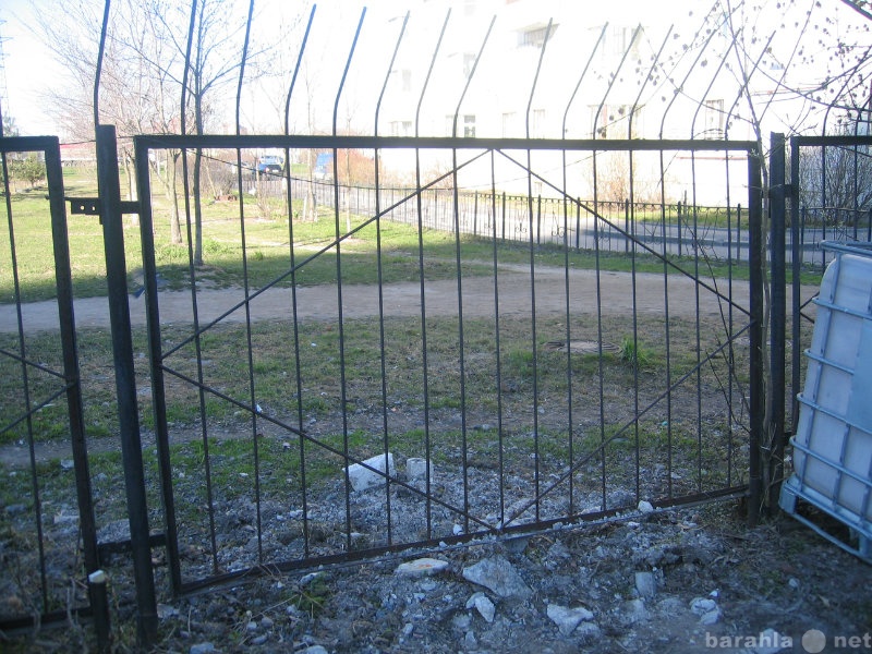 Продам: Продается секционный железный забор