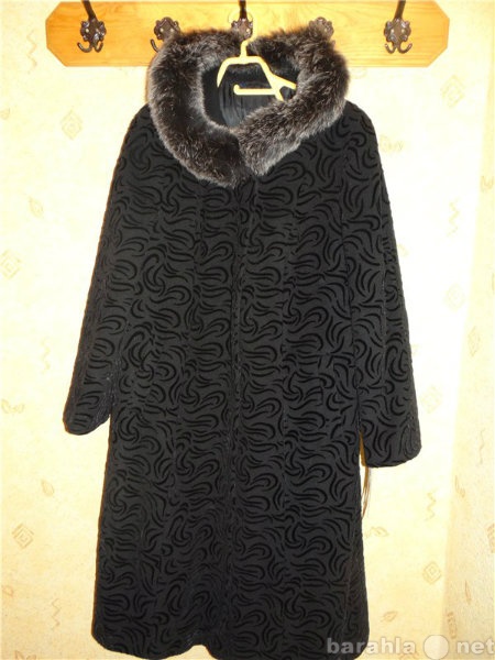 Продам: Продам новое женское пальто (зимнее)