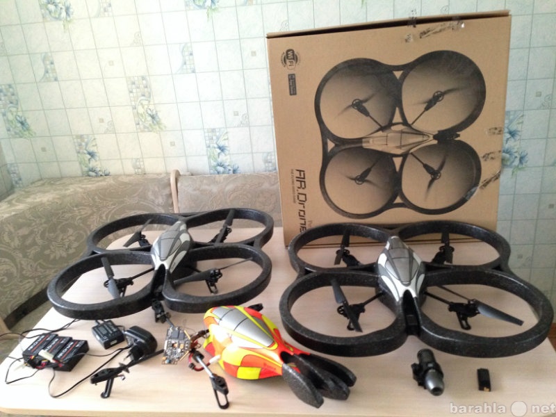 Продам: Продам два квадрокоптера Parrot AR Drone
