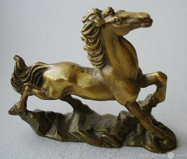 Продам: Бронзовая скульптура Лошадь