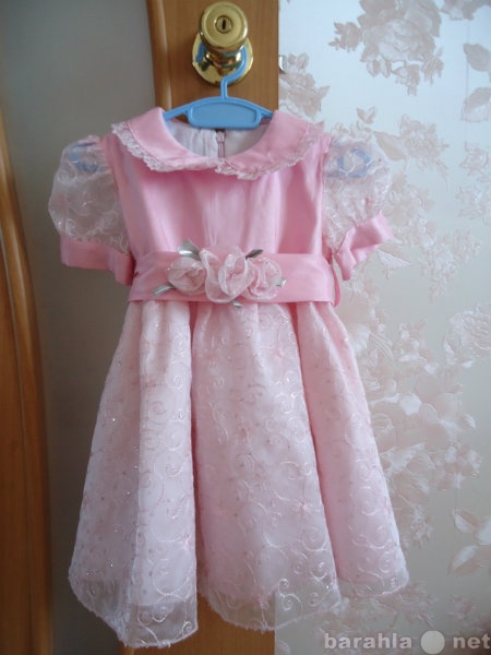 Продам: Нарядное детское платье
