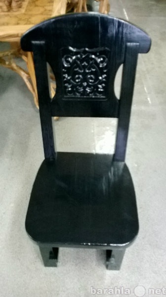 Продам: Комплект столовой мебели Массива Сосны