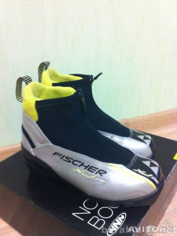 Продам: Ботинки для беговых лыж Fisher xj sprint