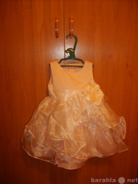 Продам: платье праздниччное