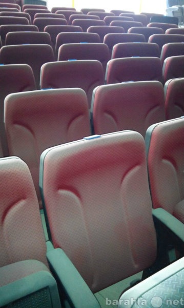 Продам: Кресла б/у для кинотеатров и спортивных