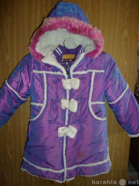 Продам: зимнее пальто на девочку 5-6 лет.