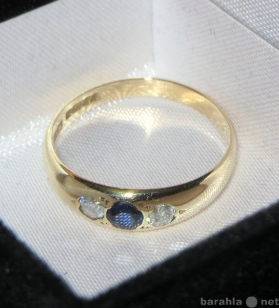 Продам: Золотое кольцо с сапфиром и 2 брильянтам
