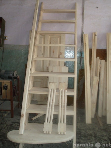 Продам: Лестницы деревянные, двери