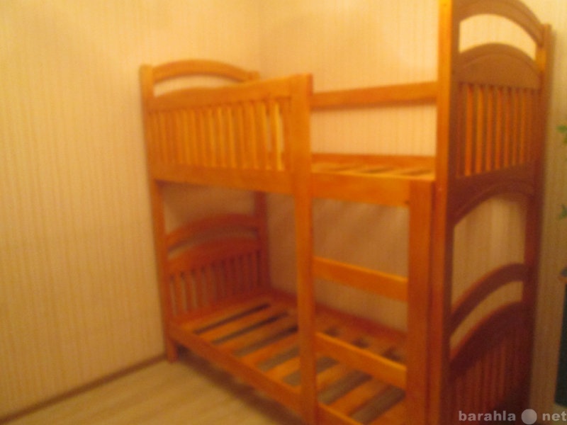 Продам: Двухъярусную кровать