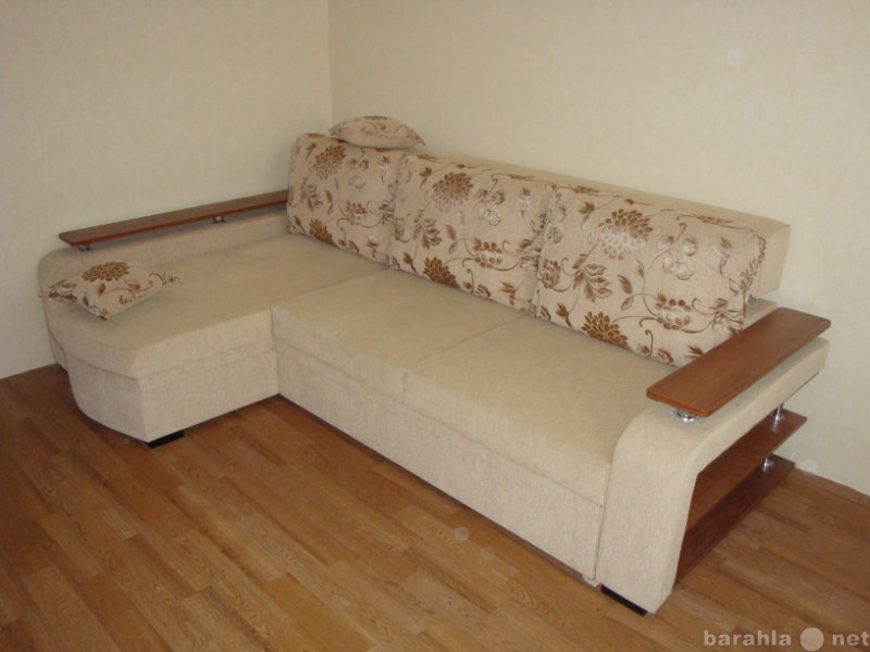 Продам: диван угловой б/у в хорошем состоянии