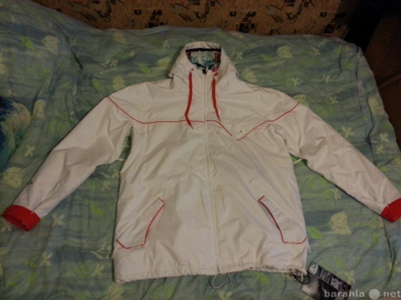 Продам: Сноубордистская куртка Oakley Entire 2XL