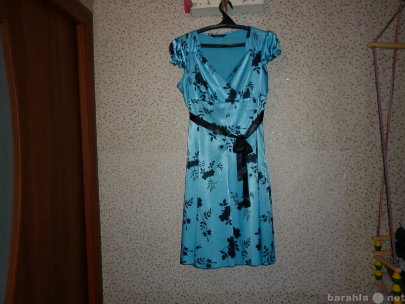 Продам: Платье женское стрейч-атлас разм. 46-48