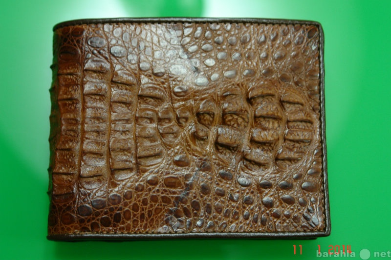 Продам: Бумажник из натуральной кожи крокодила.