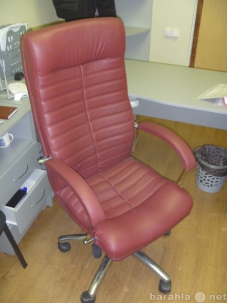 Продам: Кожаное кресло руководителя