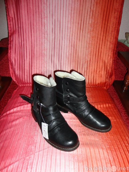 Продам: Женские зимние ботинки