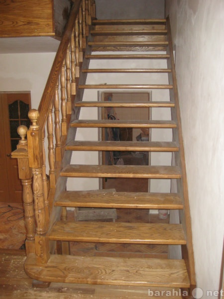 Продам: Лестницы из дерева. Изготовление.