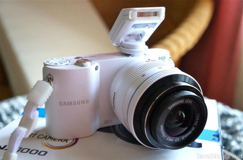 Продам: Системная камера Samsung NX1000 Kit
