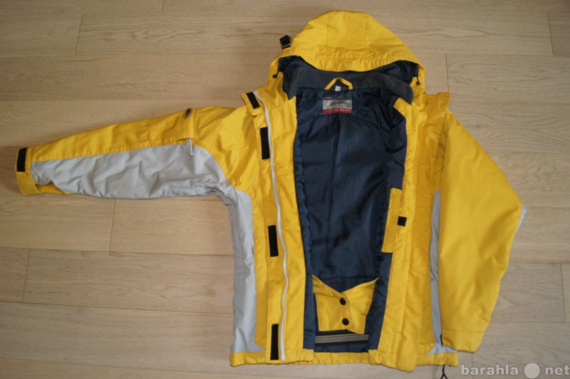 Продам: куртка на девочку для прогулок на лыжах