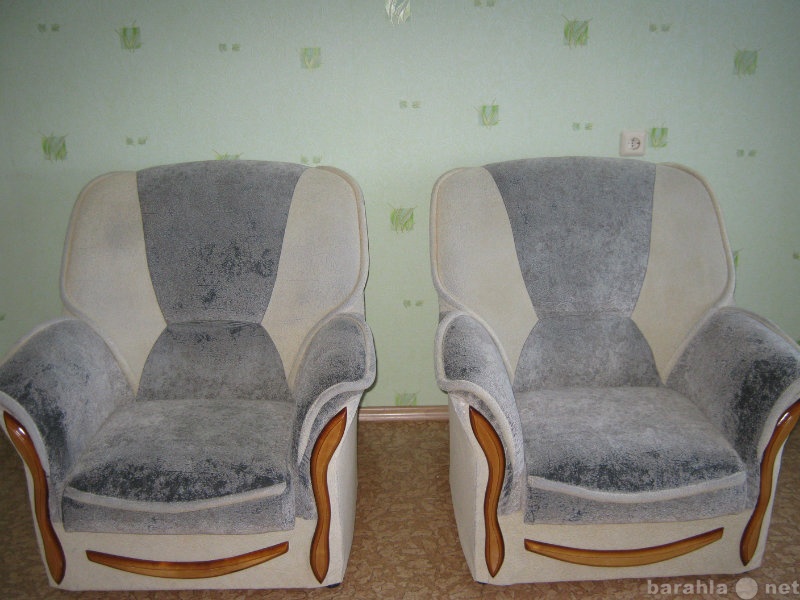 Продам: Кресла 2 шт