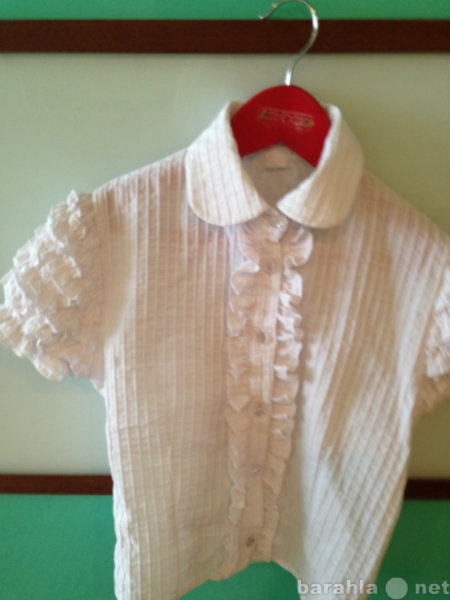 Продам: белая блуза для девочки