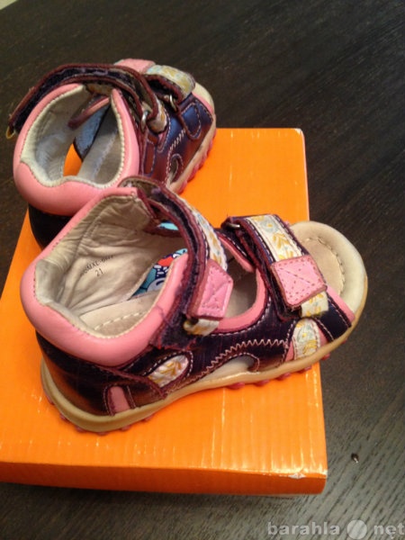 Продам: сандалии детские 21 разм